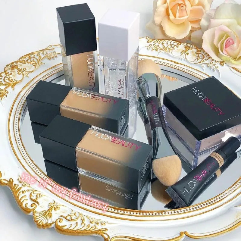 Huda Beauty Fond de Teint Liquide